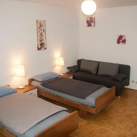 Quite At Down Town Apartman