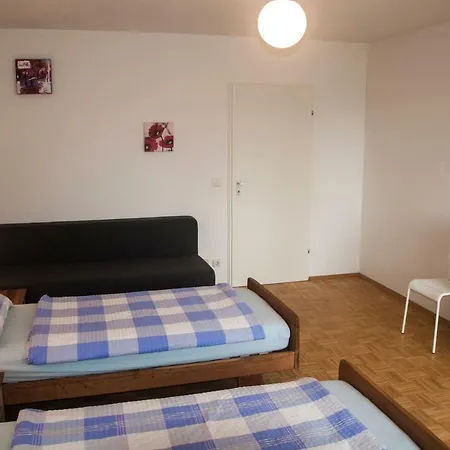 Quite At Down Town Apartman *